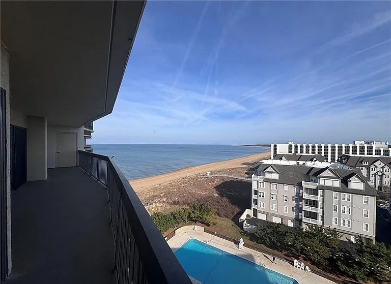 Building Photo - 2830 Shore Dr