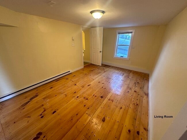 Building Photo - 227 Bridge St