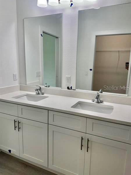 Building Photo - 9298 N Mendoza Way