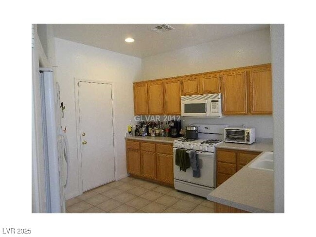 Building Photo - 3758 Solandra St