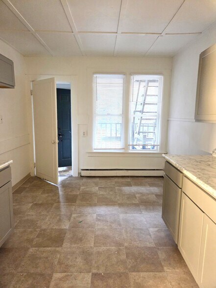 Building Photo - 35 Belknap St