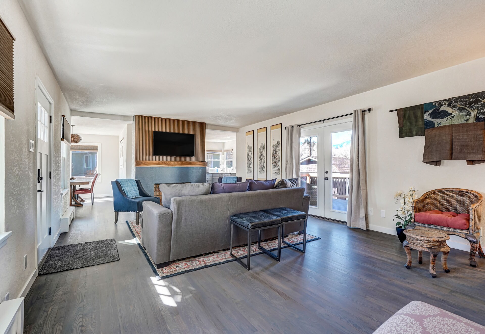Living area with Roku TV - 2022 Woodburn St