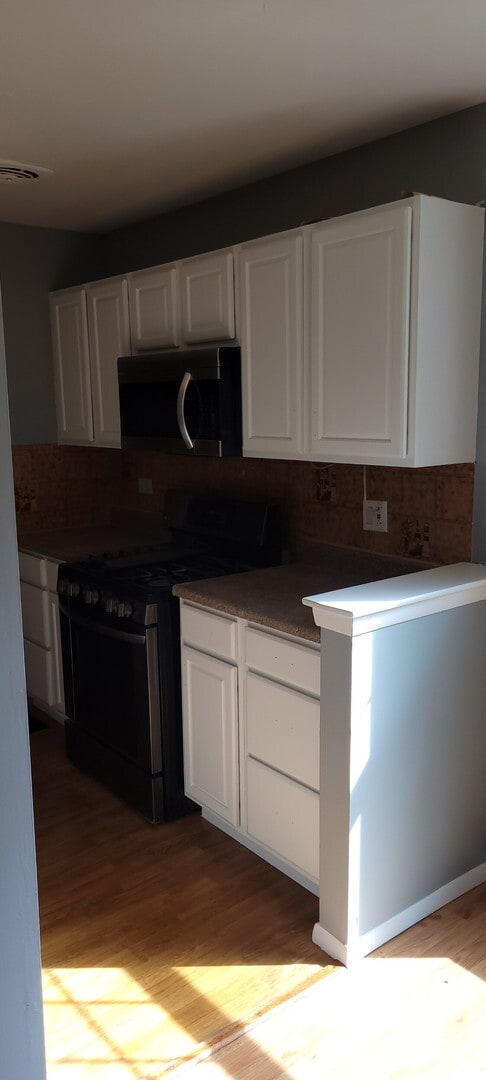 Building Photo - 307 Somerset Ln