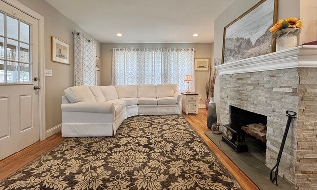 Building Photo - 35 Coolridge Rd