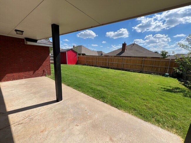 Building Photo - 2212 SW 93rd St