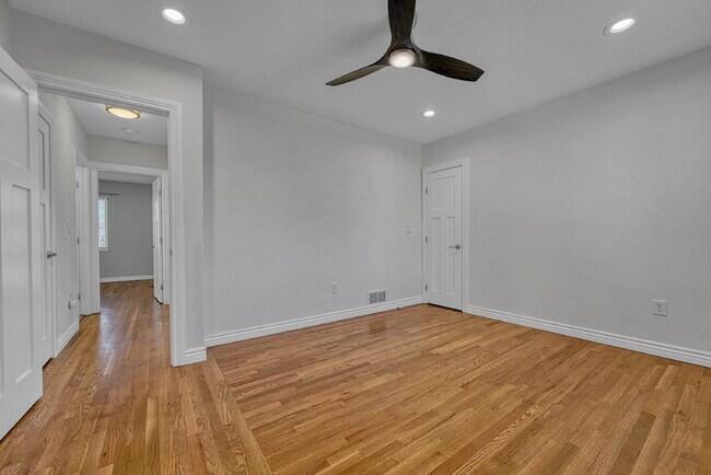 Building Photo - $3,595.00, $300 OFF First Months' Rent - 4 Bedroom, 3 Bath, Single Family Home in Denver with Fin...