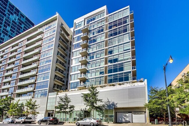 Front View of Building - 1620 S Michigan Ave