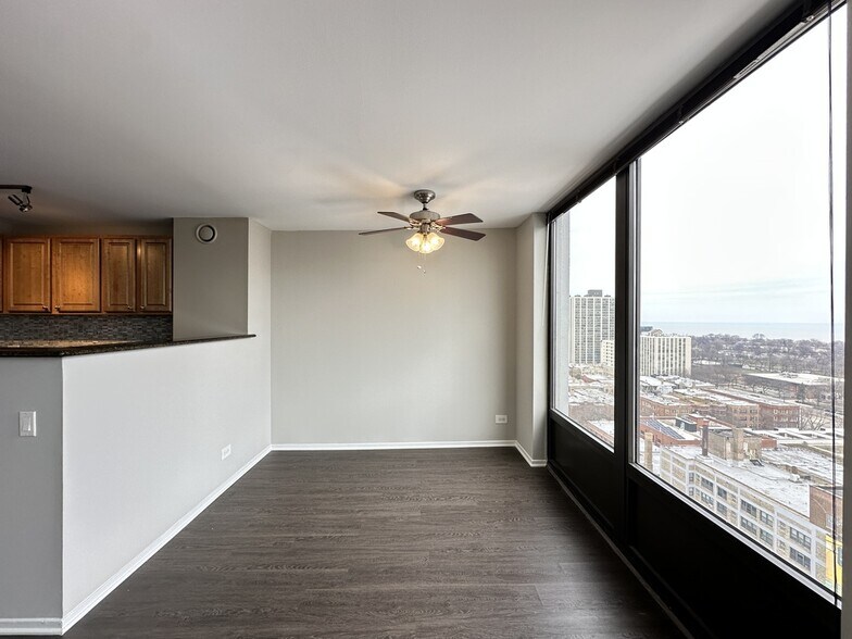 Building Photo - 4334 N Hazel St