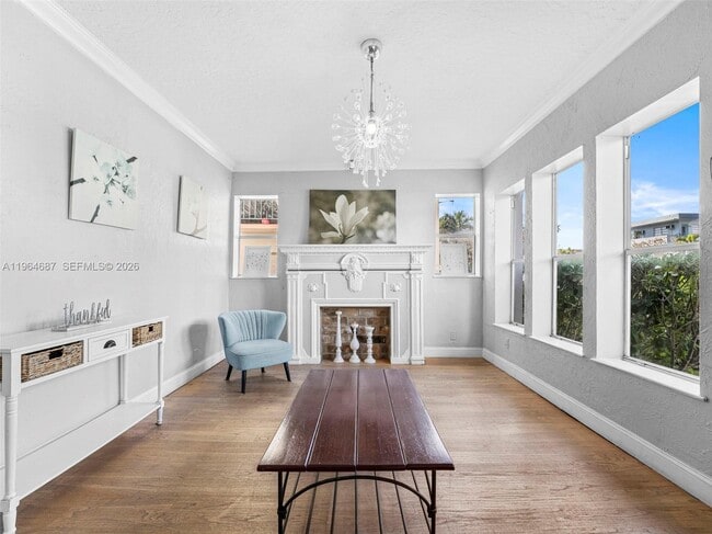 Building Photo - 1027 Pennsylvania Ave