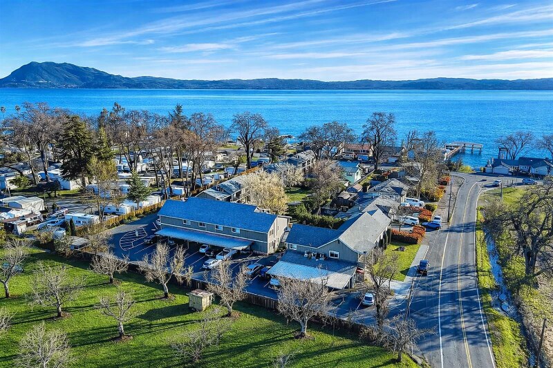 Building Photo - 6667 Blue Heron Dr