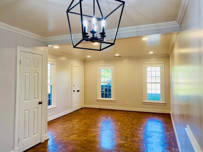 Building Photo - 3810 Hermitage Rd