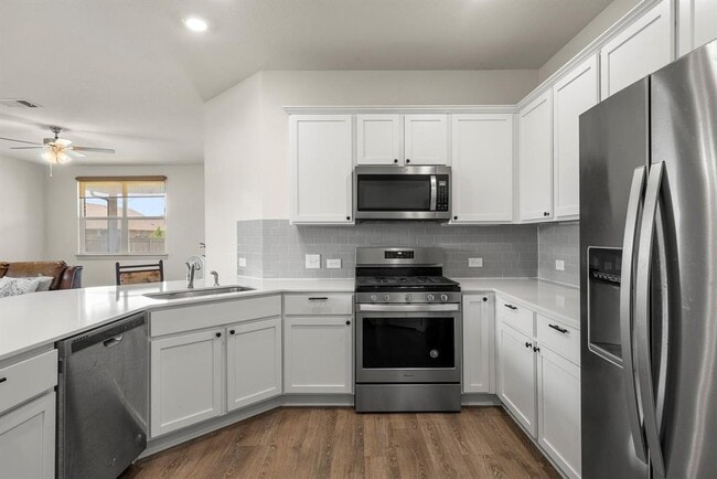 Building Photo - 13900 Mcarthur Dr