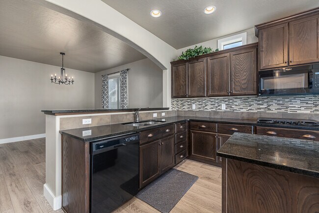 Building Photo - 5344 W Los Flores St