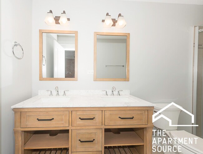 Building Photo - 4117 S Michigan Ave