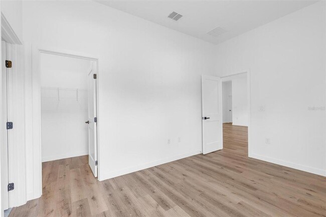 Building Photo - 10615 N Didiscus Dr