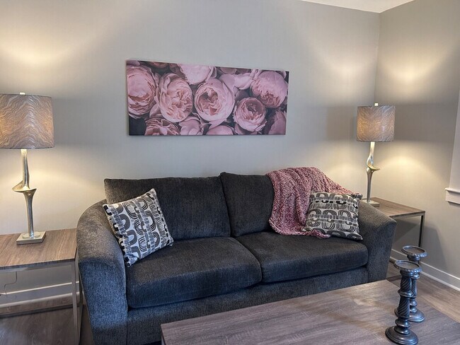 Primary Photo - 189 Fox Pl