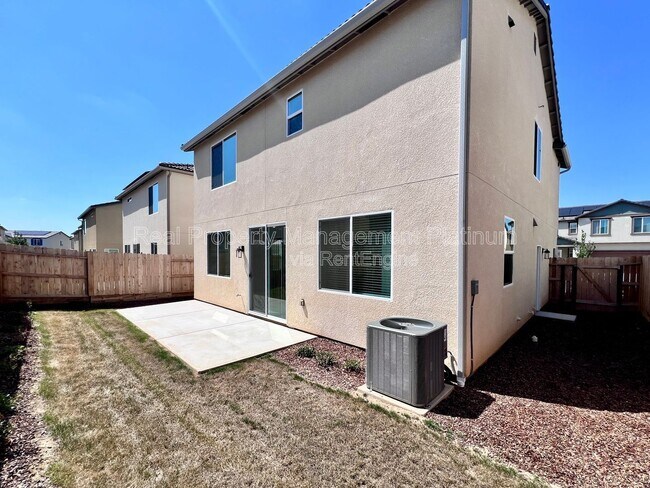 Building Photo - 2903 E Tierra Dr