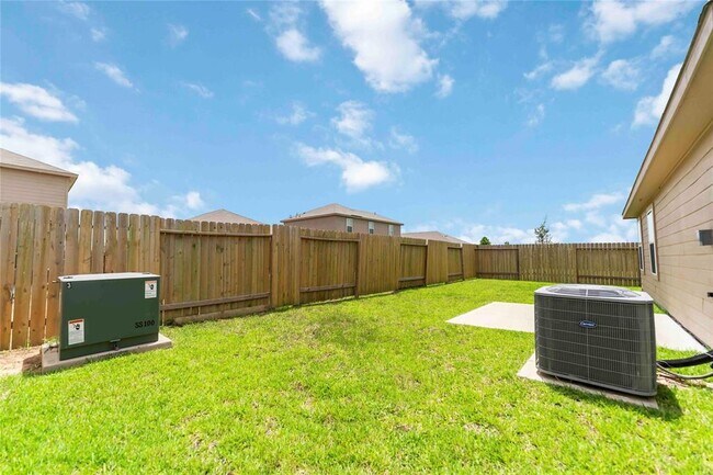 Building Photo - 408 Elaine Vly Dr