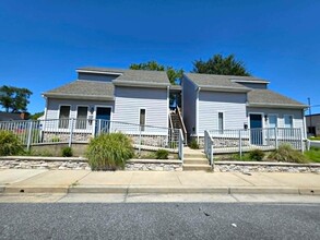Building Photo - 209 Monticello Ave