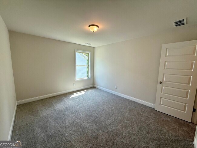 Building Photo - 3338 Sir Gregory Manor NW