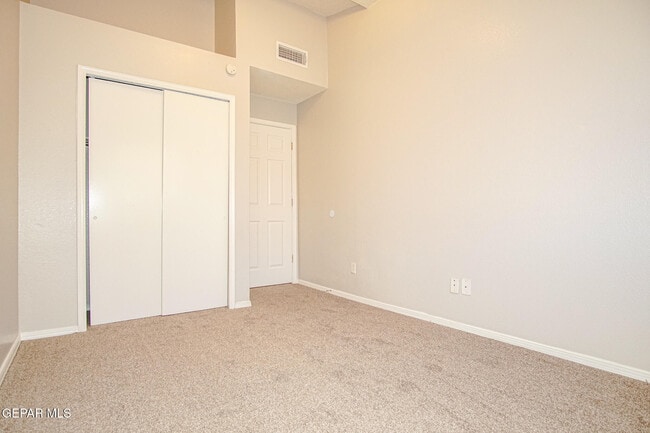 Building Photo - 11027 Sunshine Ct