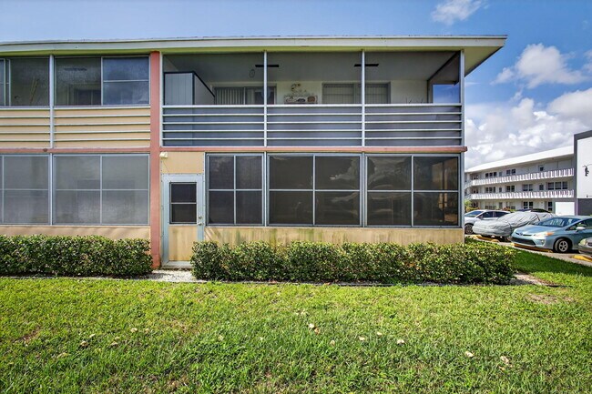 Building Photo - 27 Andover B