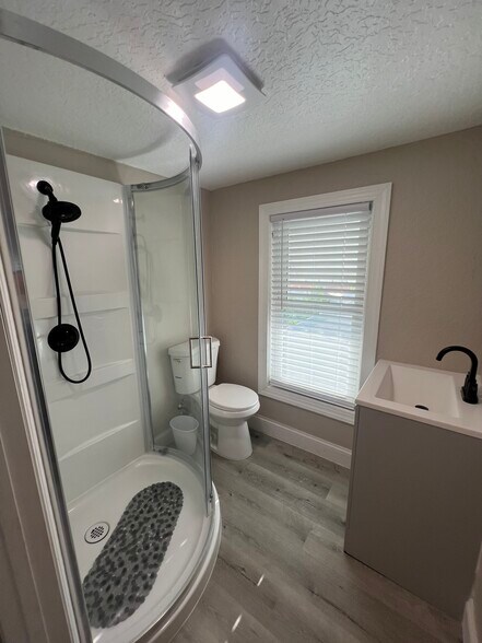 Building Photo - 716 Maryland Ave