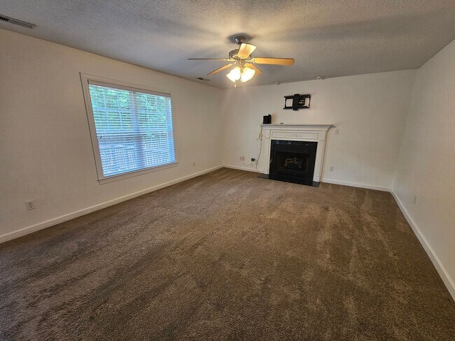 Building Photo - Gorgeous & Spacious 4 Bedroom In Carolina Forest