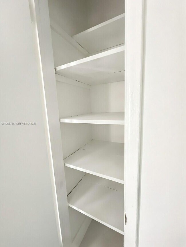 Building Photo - 2308 NW 3rd Ave