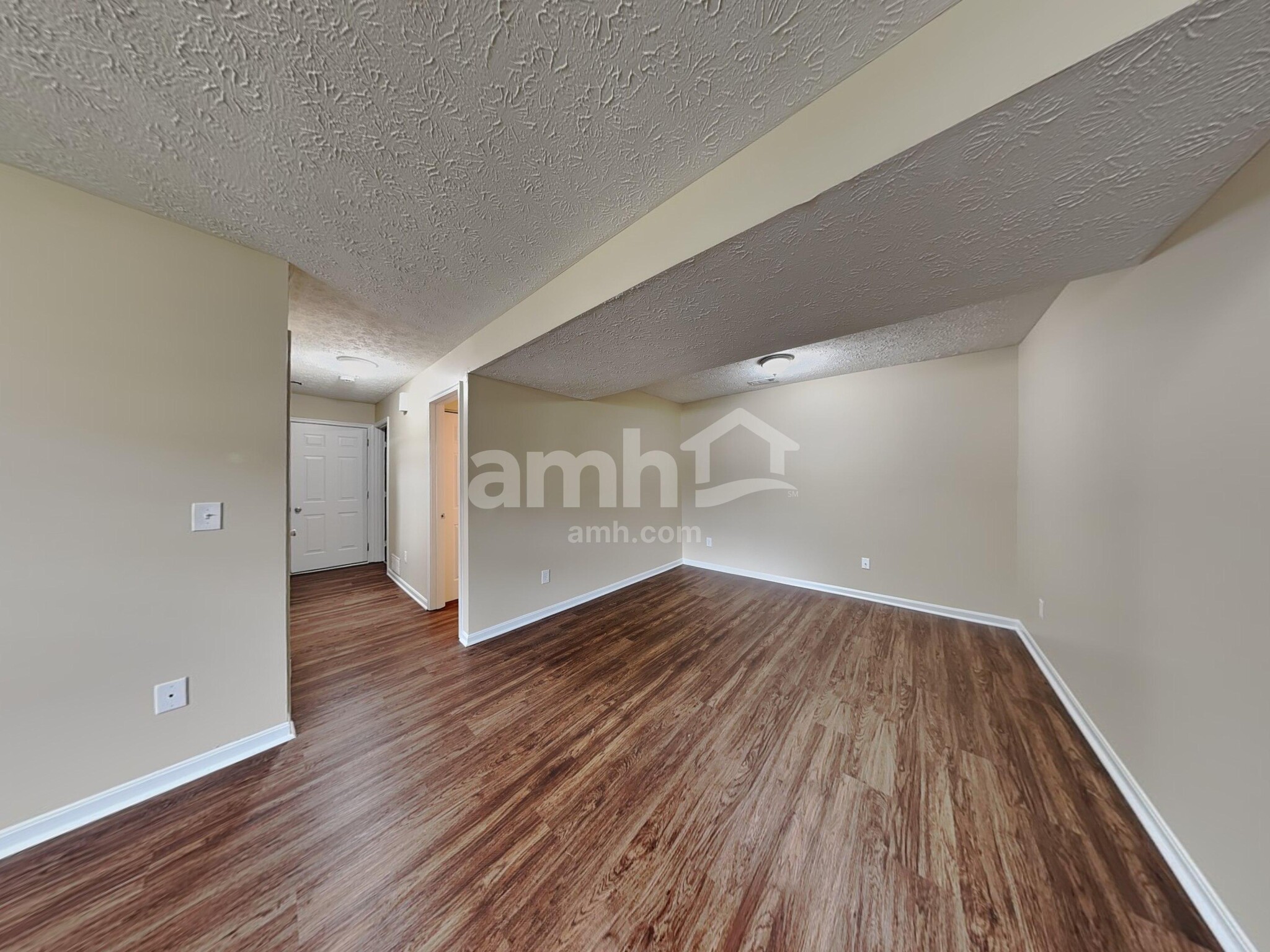 Building Photo - 556 Grouse Ct