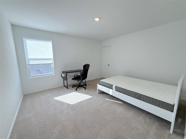 Building Photo - 224 Canley Lp