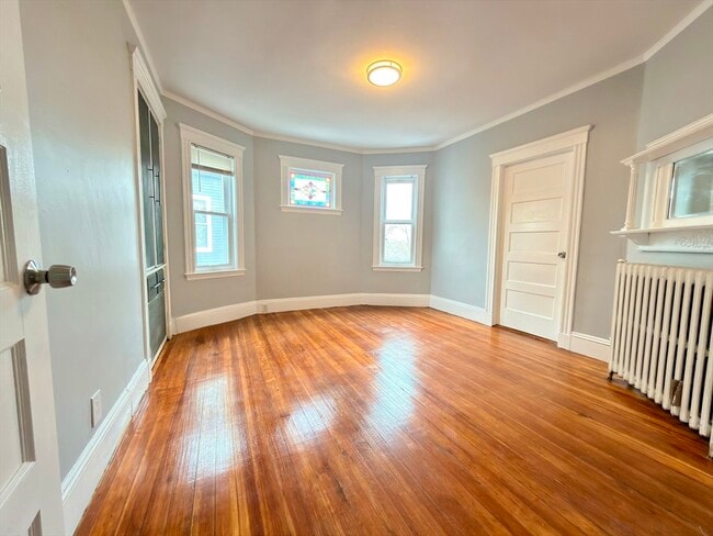 Building Photo - 18 Harold Park