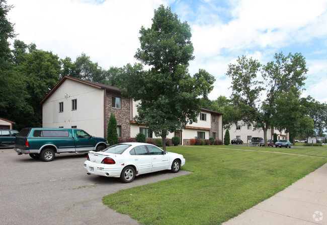 Building Photo - Woodville Manor Apartments