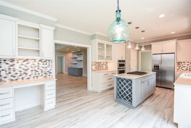 Building Photo - 755 Last Arrow Dr