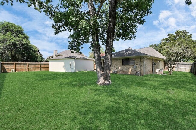 Building Photo - 2514 Trailside Ct