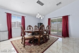 Building Photo - 2419 Country Orchard St