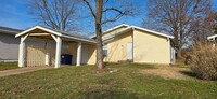 Building Photo - House for Rent in Florissant