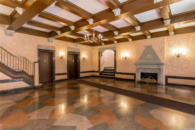 Building Photo - 83-15 116th St