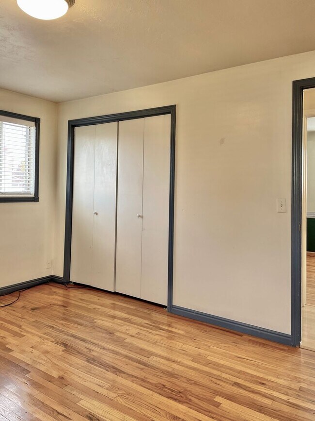 Building Photo - Taylorsville 3 Bedroom Home