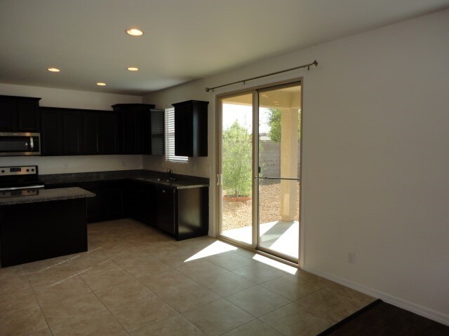 Building Photo - 34360 N Levi Ct