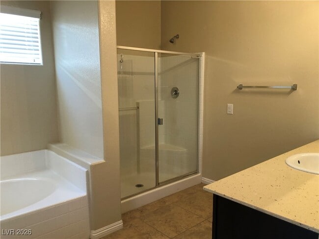 Building Photo - 9642 Volk Ave