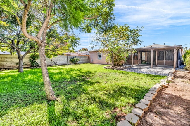 Building Photo - 4753 Choctaw Dr