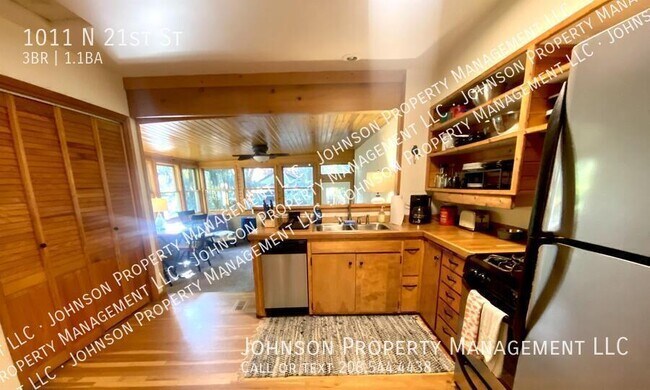 Building Photo - 1011 N 21st St