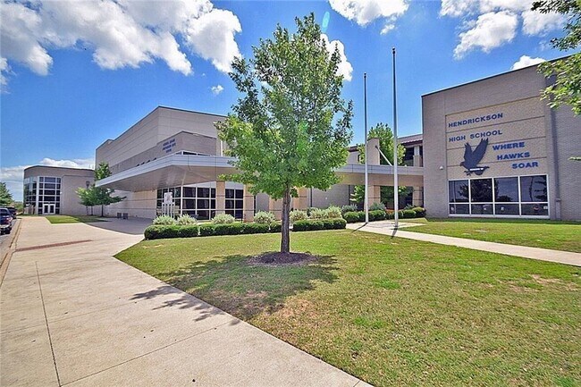 Building Photo - 18021 Crimson Apple Way