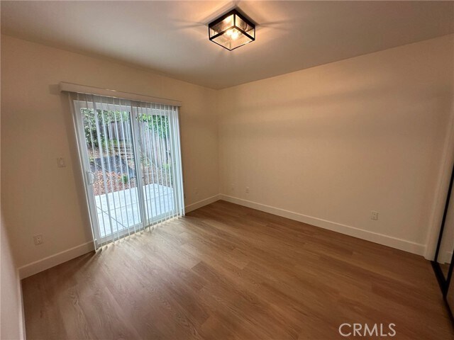 Building Photo - 1155 N Currier Ave