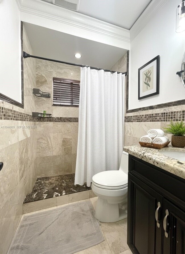 Building Photo - 3069 SW 21st St