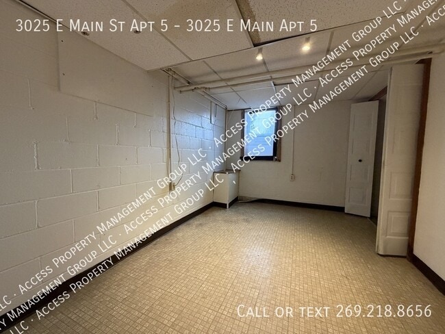 Building Photo - 3025 E Main St