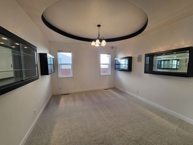 Building Photo - 3300 Dog Leg Dr