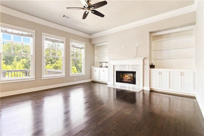 Building Photo - 510 Suwanee Pass Ln