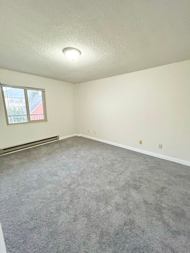 Building Photo - 5200 University Way NE